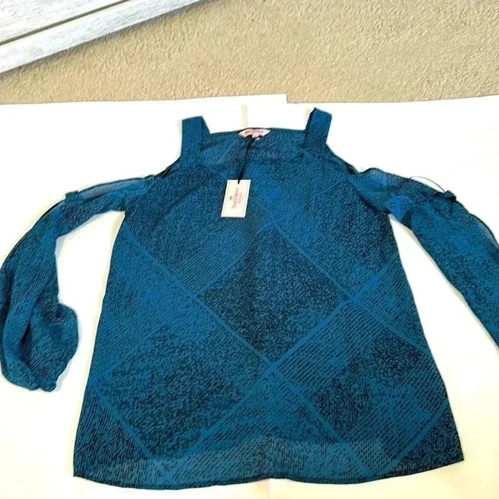 Juicy Couture open shoulder top size XS NWT